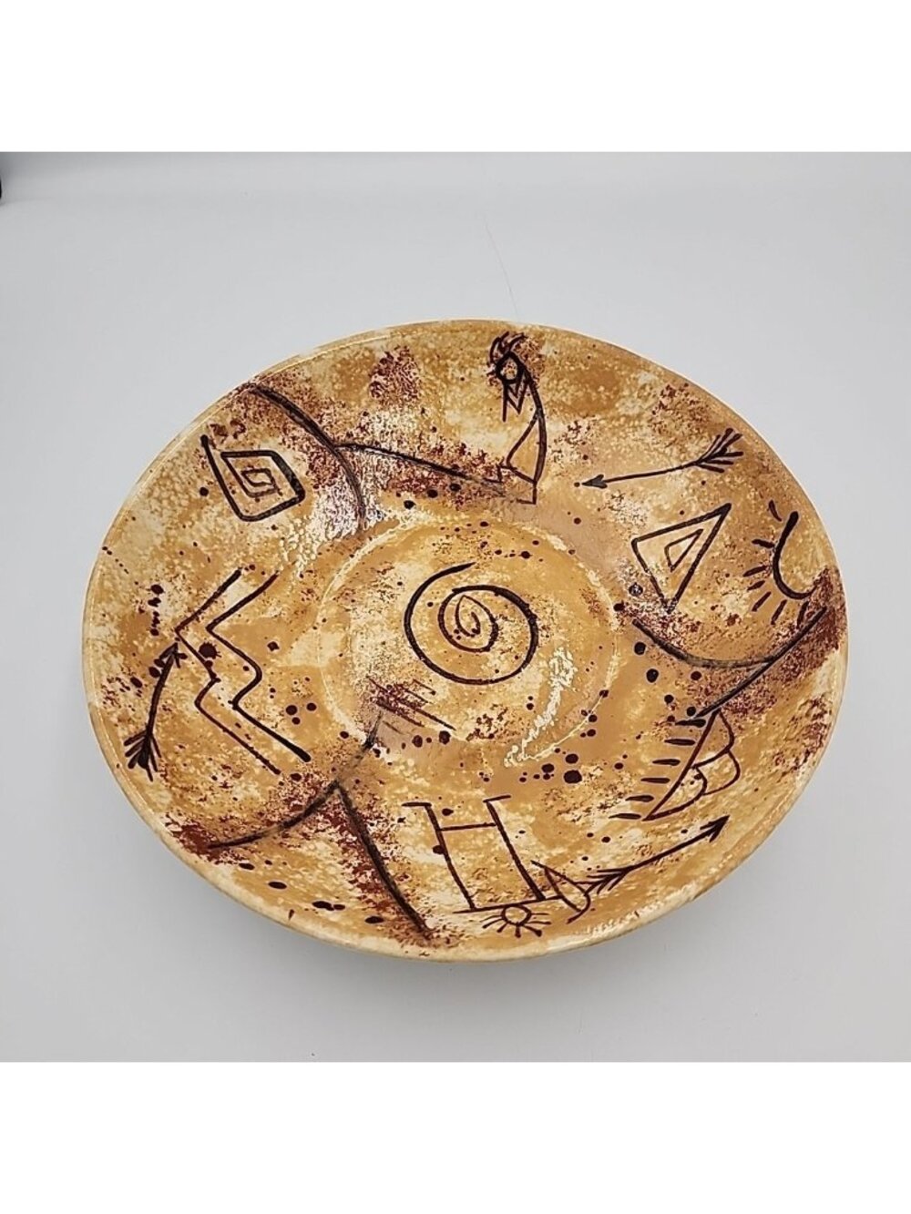 Tesa Hand Painted Bowl Atzec Arrow People Mexico Beige  10”